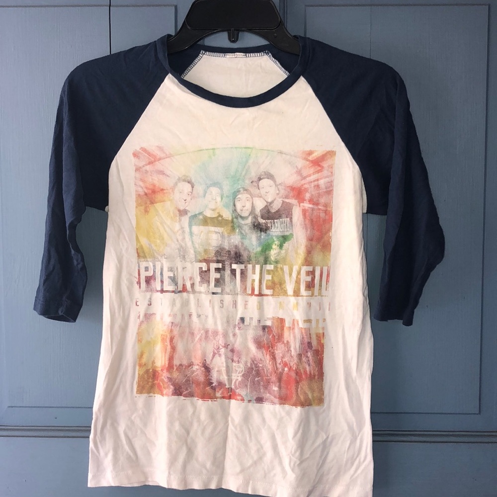 SLEEPING WITH SIRENS AND PIERCE THE VEIL HT TEES